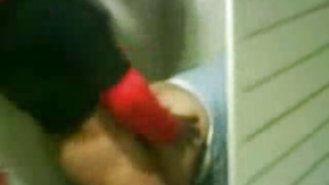 Hot girl chơi đồ chơi sem pim xec