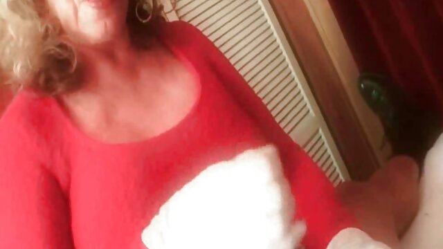 Lesbo gà sem fim sec con liếm lồn và chà clit